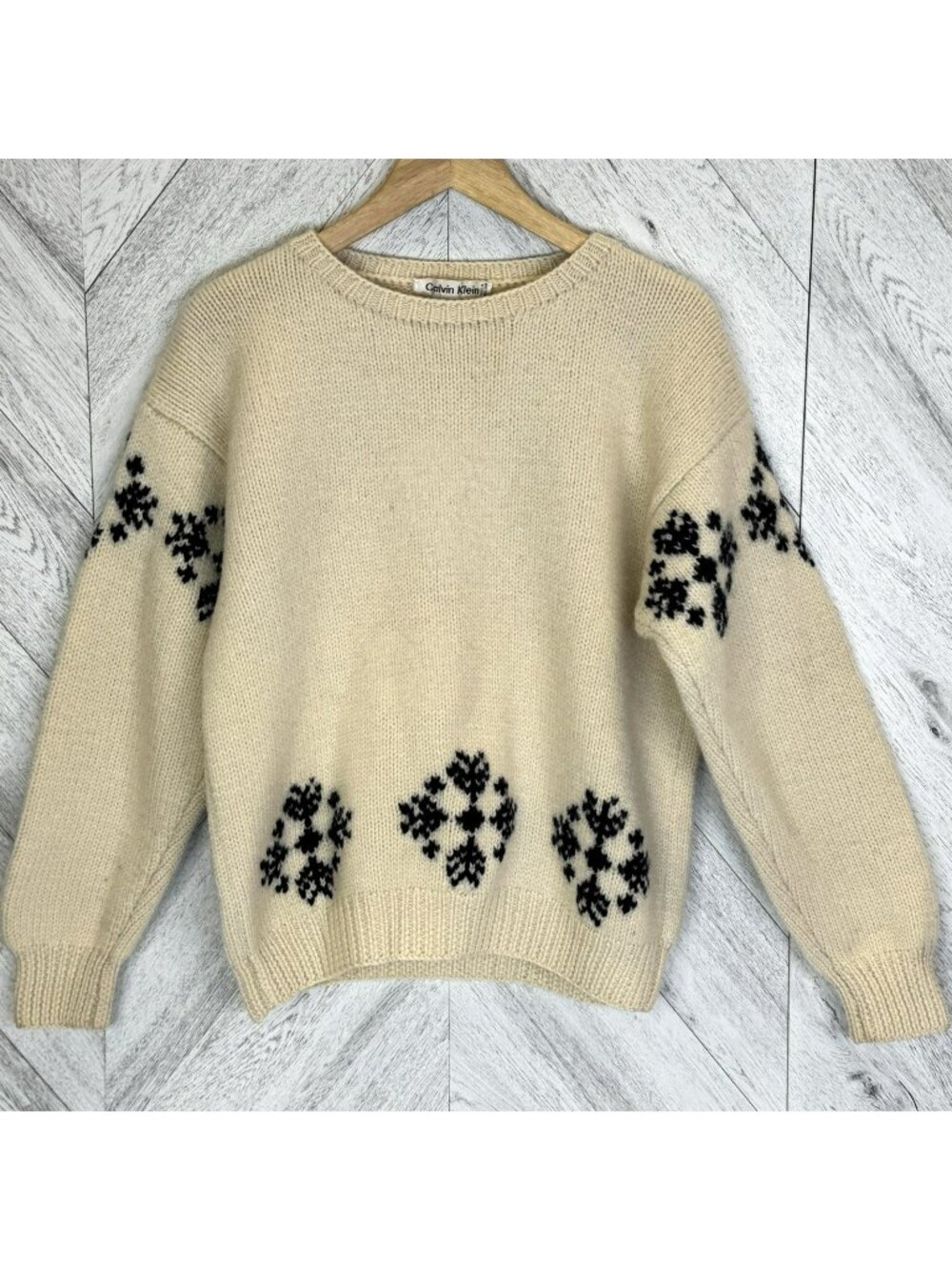 Vintage 90's Calvin Klein Handknit Fair Isle Snowflake Pullover Sweater Womens L